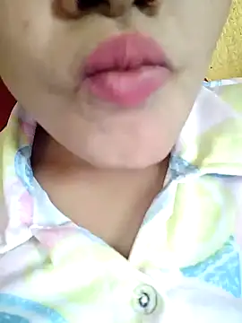 Snapshot of Anki-doll chatting on February 1, 9:54 am Anki-doll online show from February 1, 9:54 am