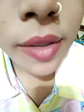 Snapshot of Anki-doll chatting on February 1, 12:58 pm Anki-doll online show from February 1, 12:58 pm