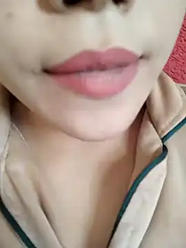 Snapshot of Anki-doll chatting on February 9, 9:58 am Anki-doll online show from February 9, 9:58 am