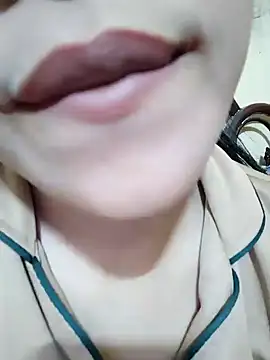 Snapshot of Anki-doll chatting on February 11, 12:48 pm Anki-doll online show from February 11, 12:48 pm