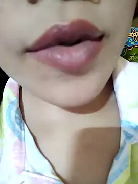 Snapshot of Anki-doll chatting on February 16, 12:43 pm Anki-doll online show from February 16, 12:43 pm