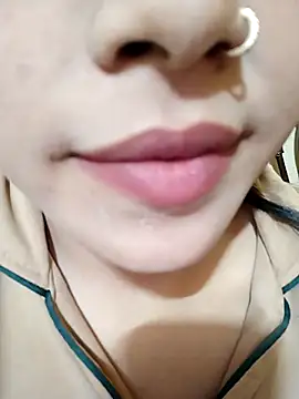 Snapshot of Anki-doll chatting on February 25, 12:24 pm Anki-doll online show from February 25, 12:24 pm