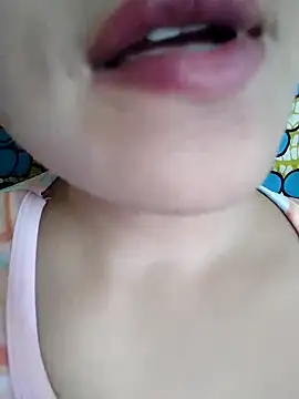 Snapshot of Anki-doll chatting on September 19, 6:04 am Anki-doll online show from September 19, 6:04 am