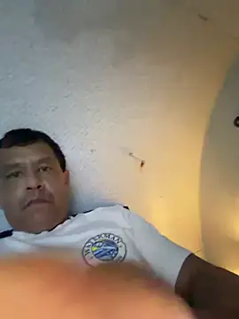 Snapshot of ryansingleton5092 chatting on March 3, 8:42 am ryansingleton5092 online show from March 3, 8:42 am