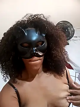 Snapshot of pitchuxa chatting on November 4, 12:15 pm pitchuxa online show from November 4, 12:15 pm