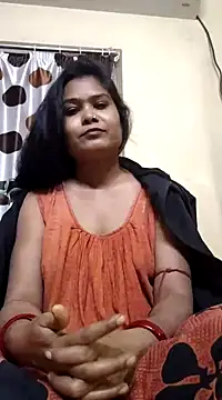 Snapshot of yoursweety09 chatting on January 5, 3:45 pm yoursweety09 online show from January 5, 3:45 pm