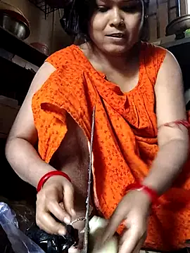 Snapshot of yoursweety09 chatting on January 11, 6:45 am yoursweety09 online show from January 11, 6:45 am