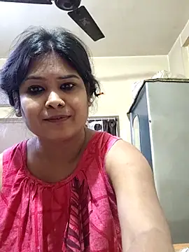 Snapshot of yoursweety09 chatting on March 22, 6:11 am yoursweety09 online show from March 22, 6:11 am