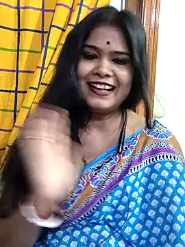 Snapshot of yoursweety09 chatting on September 26, 8:18 am yoursweety09 online show from September 26, 8:18 am
