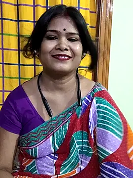 Snapshot of yoursweety09 chatting on October 2, 1:56 am yoursweety09 online show from October 2, 1:56 am