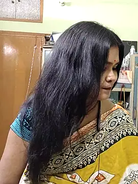 Snapshot of yoursweety09 chatting on March 6, 7:05 am yoursweety09 online show from March 6, 7:05 am