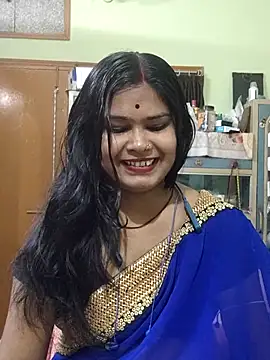 Snapshot of yoursweety09 chatting on April 5, 1:41 pm yoursweety09 online show from April 5, 1:41 pm