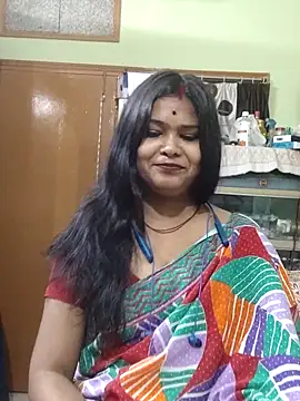 Snapshot of yoursweety09 chatting on April 6, 5:19 am yoursweety09 online show from April 6, 5:19 am