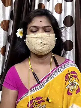 yoursweety09 online show from July 14, 12:02 am