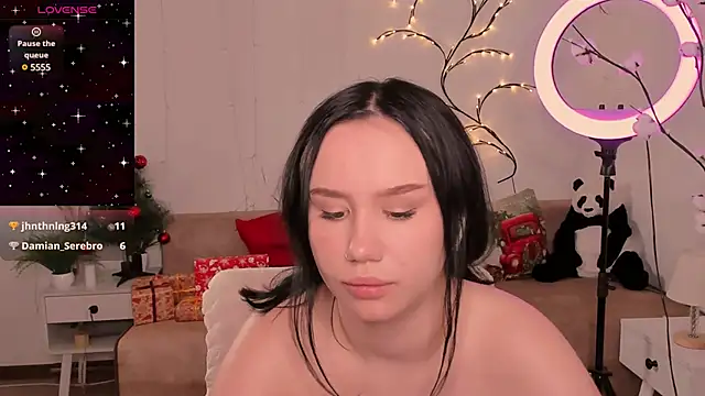 Snapshot of Alisia_Mars chatting on December 28, 8:58 am Alisia Mars online show from December 28, 8:58 am