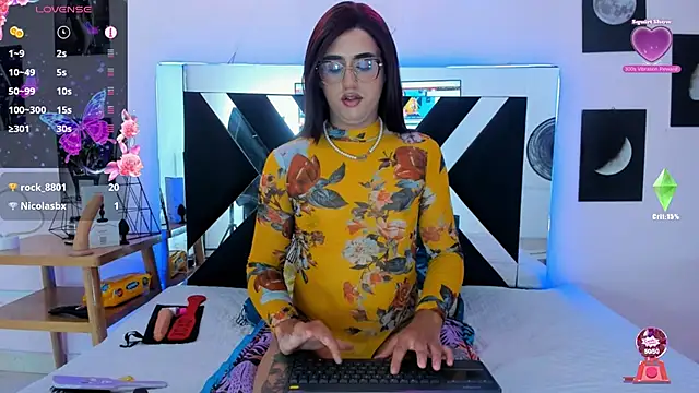 Snapshot of Alanasexdoll chatting on March 12, 9:55 am Alanasexdoll online show from March 12, 9:55 am