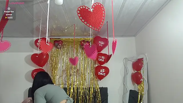 Laylafoxy tay online show from February 15, 3:20 am