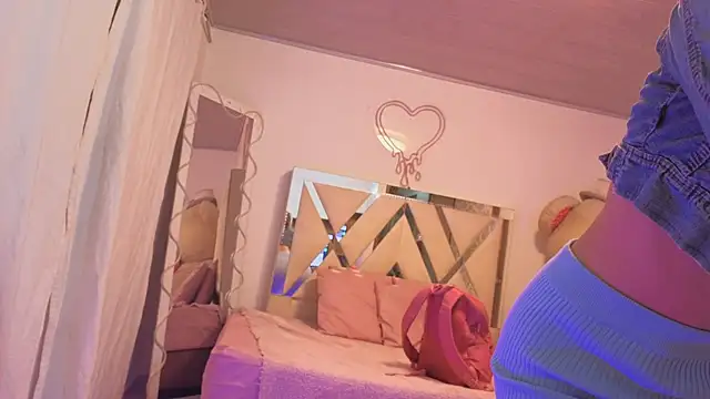 Laylafoxy tay online show from November 8, 3:29 am