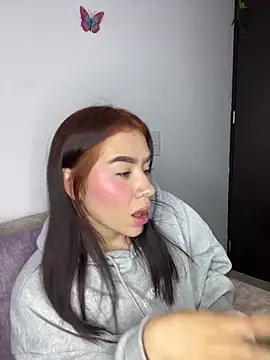 Snapshot of Im_Valen_Cute chatting on January 14, 11:27 pm Im Valen Cute online show from January 14, 11:27 pm