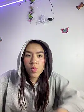 Snapshot of Im_Valen_Cute chatting on January 19, 10:17 pm Im Valen Cute online show from January 19, 10:17 pm