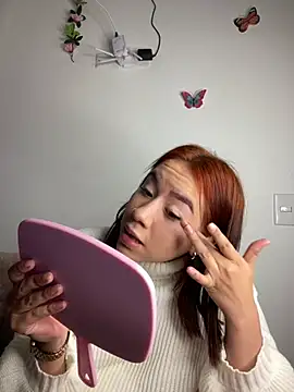 Snapshot of Im_Valen_Cute chatting on February 4, 11:49 pm Im Valen Cute online show from February 4, 11:49 pm