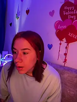 Snapshot of Im_Valen_Cute chatting on February 6, 11:37 pm Im Valen Cute online show from February 6, 11:37 pm