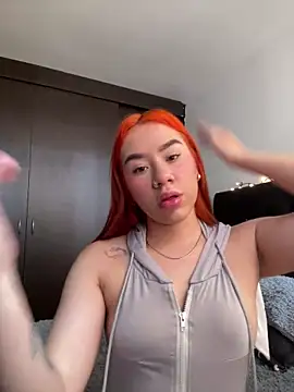 Snapshot of Im_Valen_Cute chatting on February 24, 3:42 pm Im Valen Cute online show from February 24, 3:42 pm