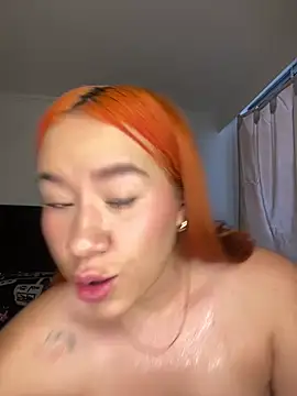 Snapshot of Im_Valen_Cute chatting on March 6, 8:27 pm Im Valen Cute online show from March 6, 8:27 pm