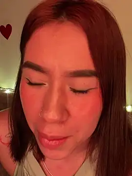 Snapshot of Im_Valen_Cute chatting on March 23, 1:42 am Im Valen Cute online show from March 23, 1:42 am