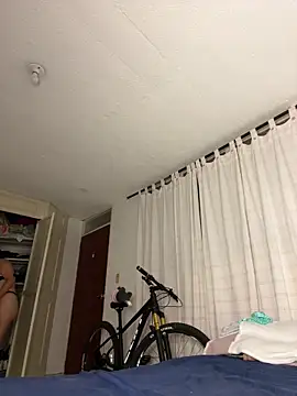 Snapshot of gabbyfoox chatting on February 16, 10:54 pm gabbyfoox online show from February 16, 10:54 pm