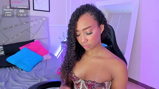 Snapshot of Amber__Sanchez chatting on January 19, 7:46 am Amber  Sanchez online show from January 19, 7:46 am