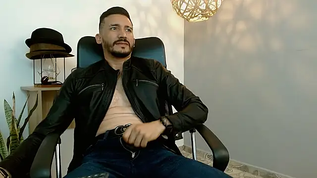 Reiko 85  online show from February 10, 9:36 pm