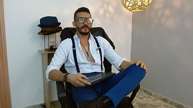 Reiko 85  online show from February 21, 7:43 pm