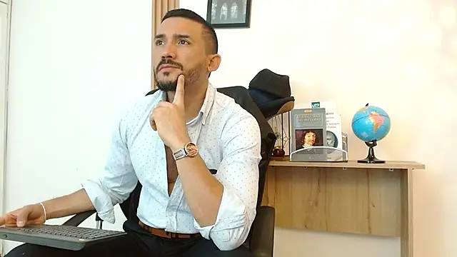 Reiko 85  online show from September 12, 2:39 pm