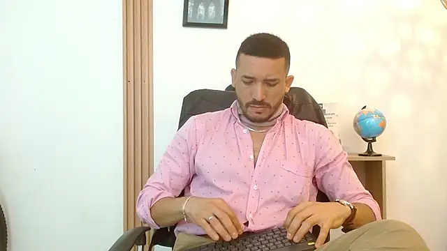 Reiko 85  online show from September 23, 2:20 pm