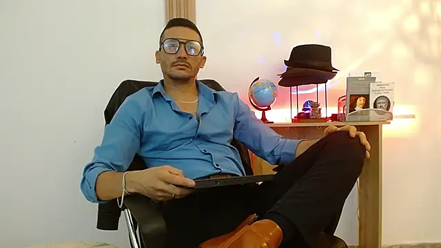 Reiko 85  online show from November 4, 3:11 pm