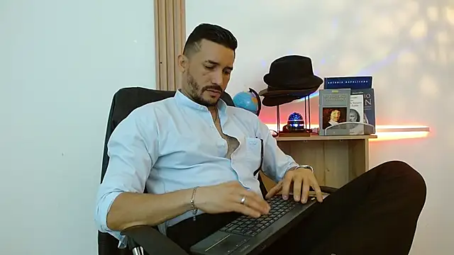 Reiko 85  online show from November 26, 2:51 pm