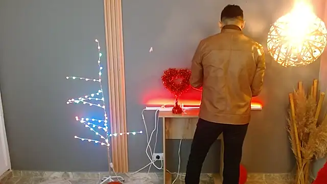 Reiko 85  online show from February 16, 2:13 pm