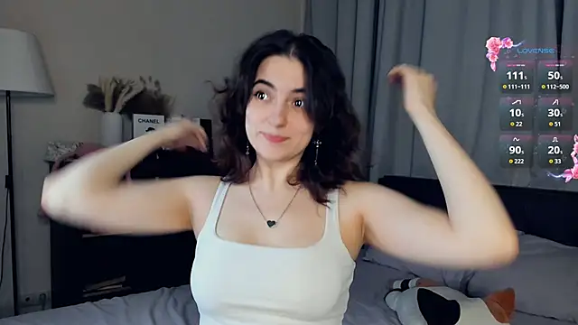 DracosMoon online show from November 16, 7:03 am