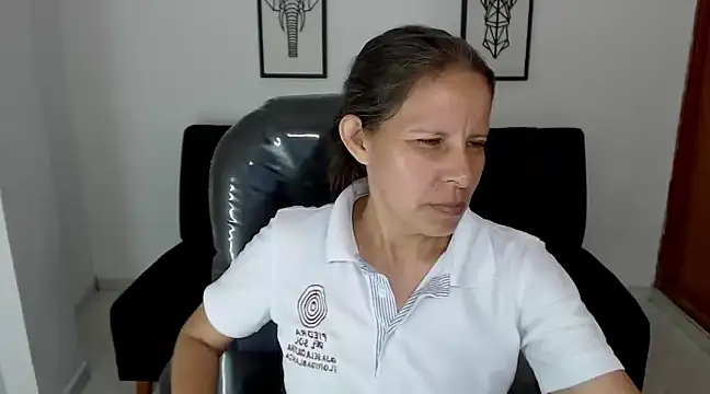 Snapshot of Milf_karlye chatting on December 20, 3:14 am Milf karlye online show from December 20, 3:14 am