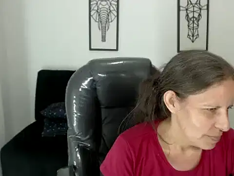 Snapshot of Milf_karlye chatting on January 4, 3:40 am Milf karlye online show from January 4, 3:40 am