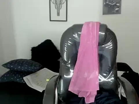 Snapshot of Milf_karlye chatting on January 20, 6:42 am Milf karlye online show from January 20, 6:42 am