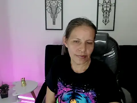 Snapshot of Milf_karlye chatting on February 7, 5:52 am Milf karlye online show from February 7, 5:52 am
