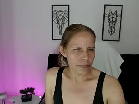 Snapshot of Milf_karlye chatting on February 13, 4:54 am Milf karlye online show from February 13, 4:54 am
