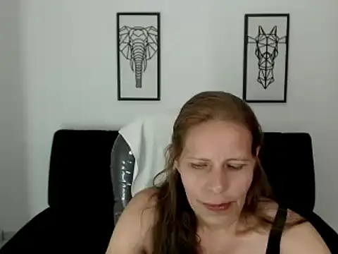 Snapshot of Milf_karlye chatting on February 21, 6:40 am Milf karlye online show from February 21, 6:40 am