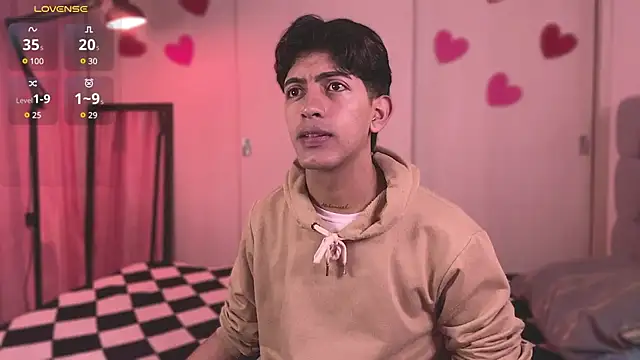 Snapshot of teobowny_ chatting on February 27, 3:05 pm teobowny online show from February 27, 3:05 pm