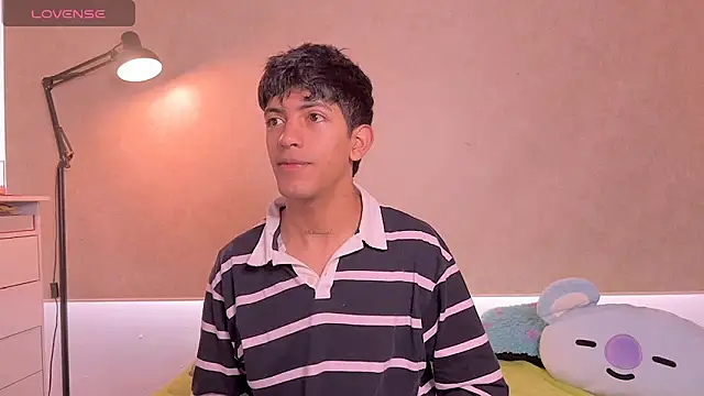 teobowny  online show from April 8, 2:28 pm