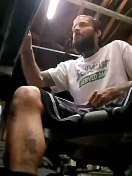 Snapshot of Whipit323 chatting on January 8, 11:12 am Whipit323 online show from January 8, 11:12 am