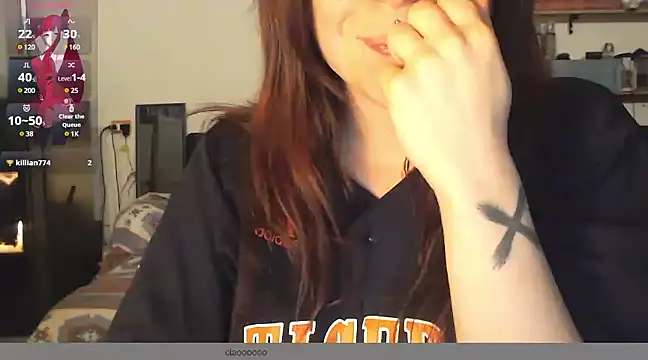 complicata mente online show from January 9, 8:22 pm