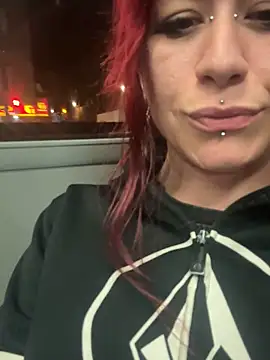 complicata mente online show from October 6, 8:50 pm